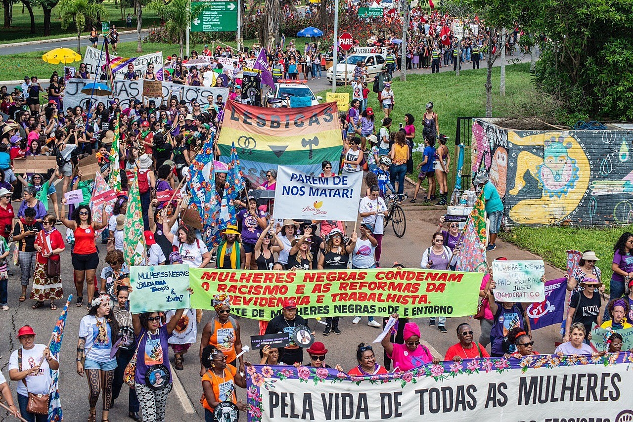 Manifestação em Brasília teve presença de camponesas - Foto: Matheus Alves