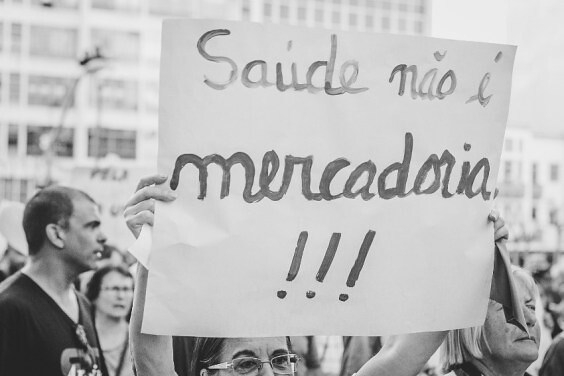 Princípios da universalidade e acesso estão sob ataque, avalia o presidente do Conselho Nacional de Saúde.